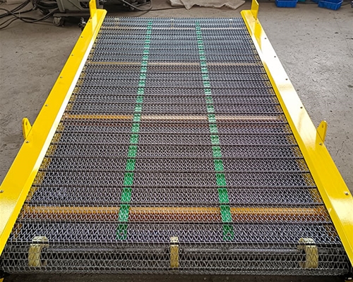 網(wǎng)帶輸送機(jī)